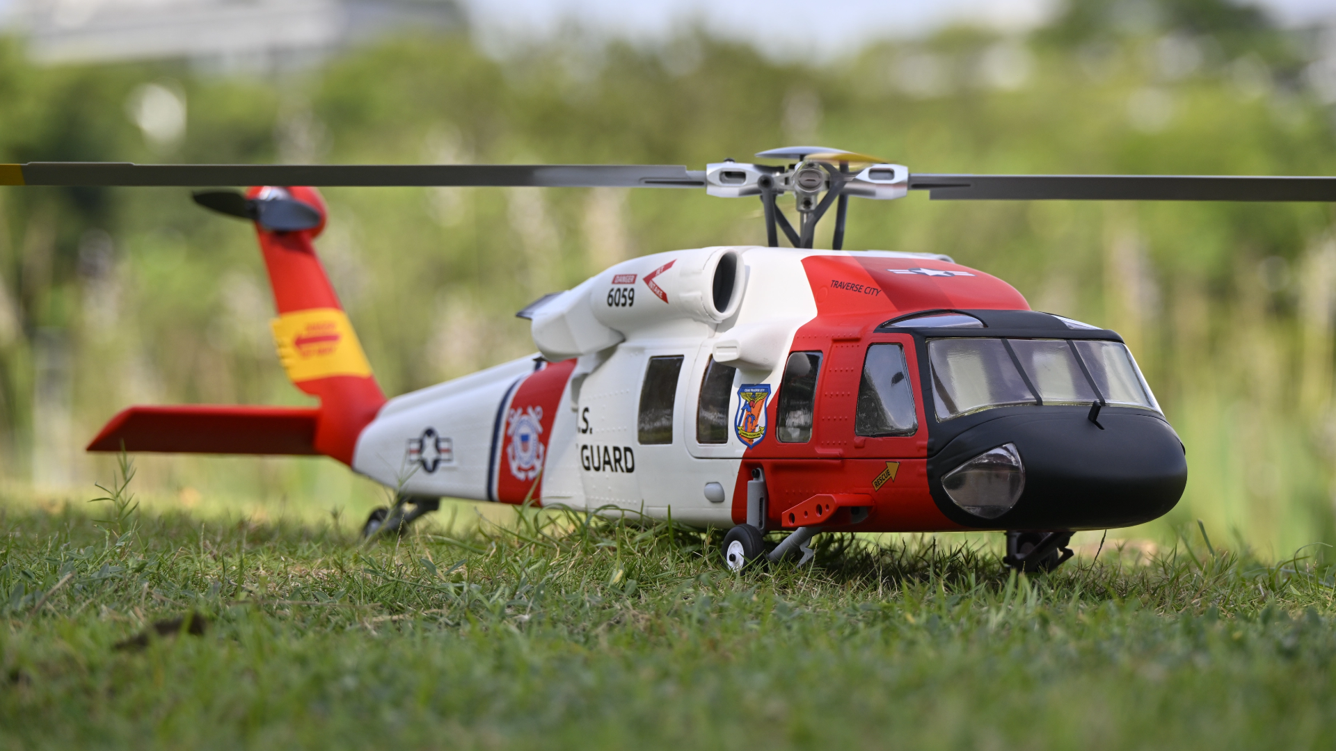 What Is an RC Helicopter? A Beginner’s Guide to Flying, Structure, and Choosing Your First Model