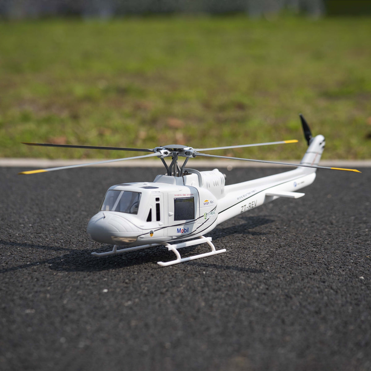 Flywing UH-1 Huey  ACE  4 Blades GPS Stabilized 6CH RC Scale helicopter 470L size